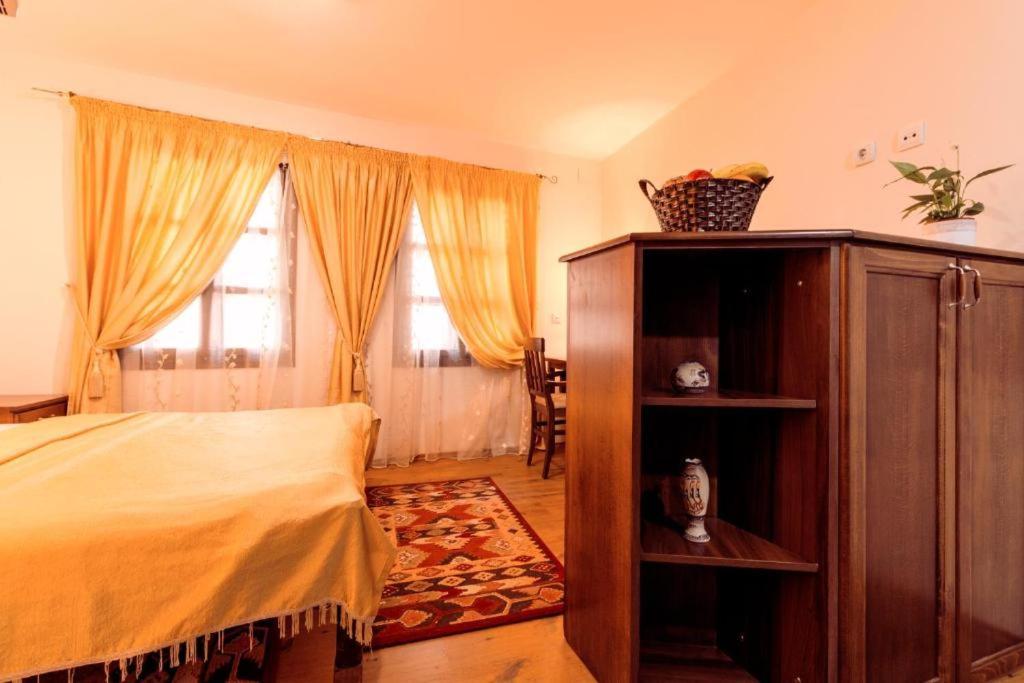 Downtown Rooms Ni Buitenkant foto
