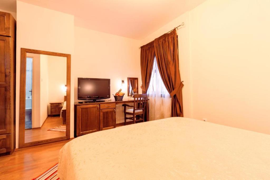 Downtown Rooms Ni Buitenkant foto