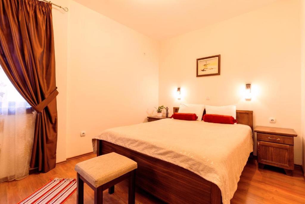 Downtown Rooms Ni Buitenkant foto