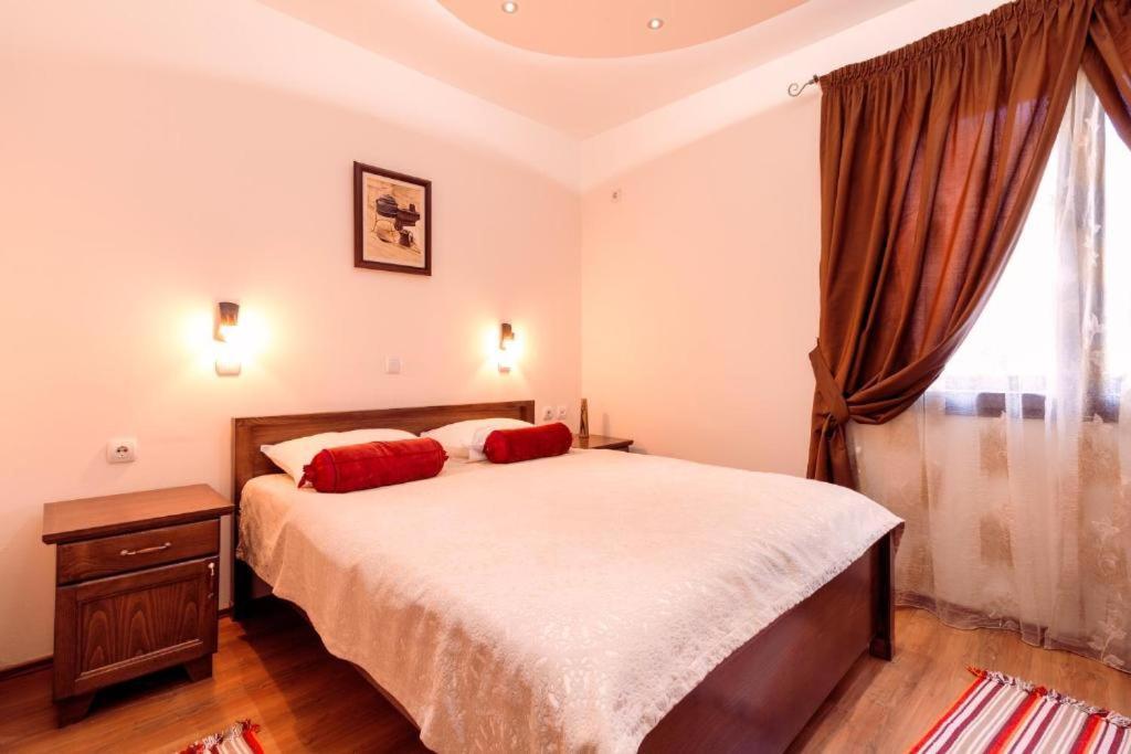 Downtown Rooms Ni Buitenkant foto