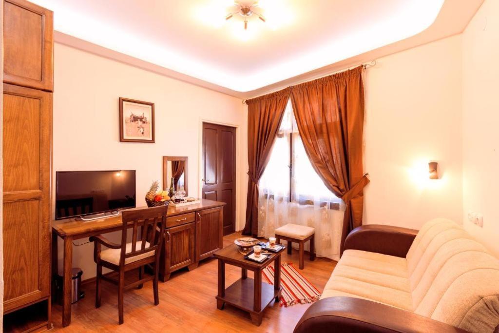 Downtown Rooms Ni Buitenkant foto