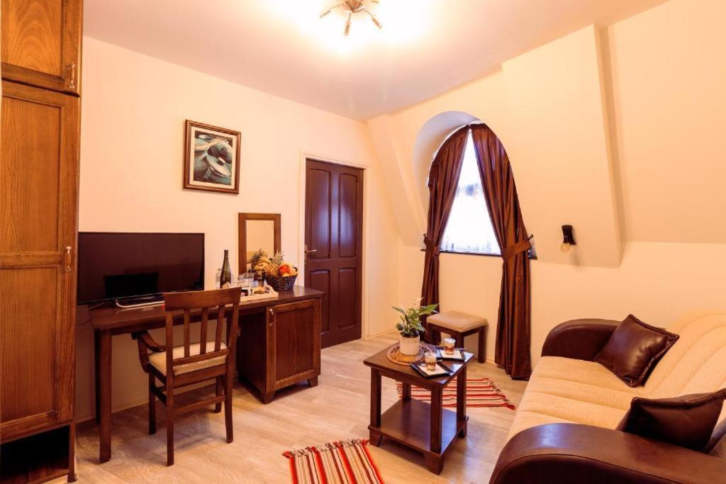 Downtown Rooms Ni Buitenkant foto